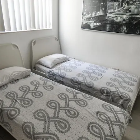 Simons Minutes Away From Balluta Bay And St Julians Apartament *