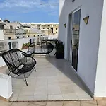 Simons Minutes Away From Balluta Bay And St Julians Sliema