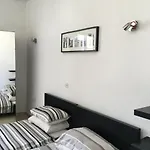 Simons Minutes Away From Balluta Bay And St Julians Apartment