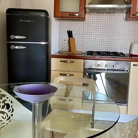 Simons Minutes Away From Balluta Bay And St Julians דירה *