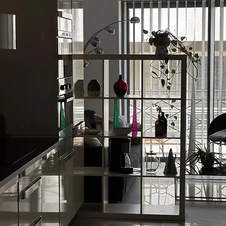 Simons Minutes Away From Balluta Bay And St Julians *