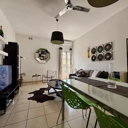 Apartman Simons Minutes Away From Balluta Bay And St Julians