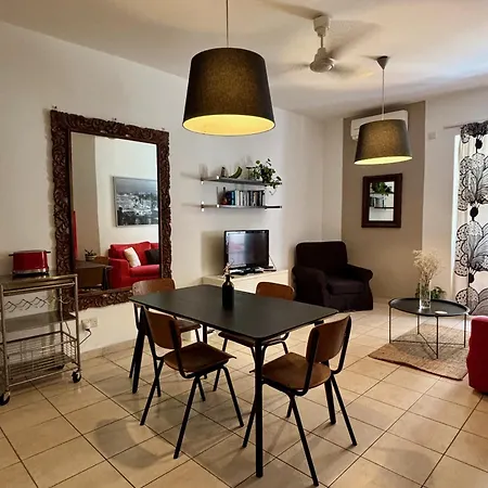 Apartamento Simons Minutes Away From Balluta Bay And St Julians