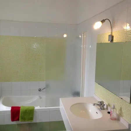 Simons Minutes Away From Balluta Bay And St Julians