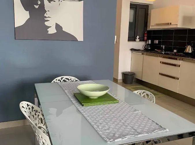 Apartman Simons Minutes Away From Balluta Bay And St Julians