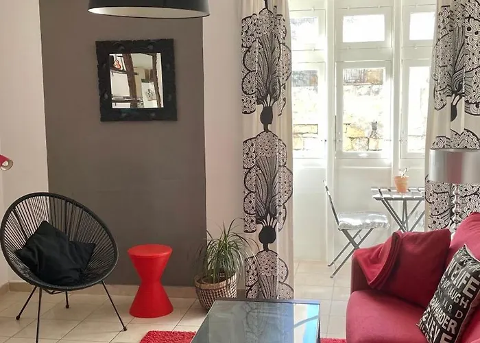 Simons Minutes Away From Balluta Bay And St Julians * 斯利马