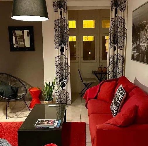 Simons Minutes Away From Balluta Bay And St Julians *