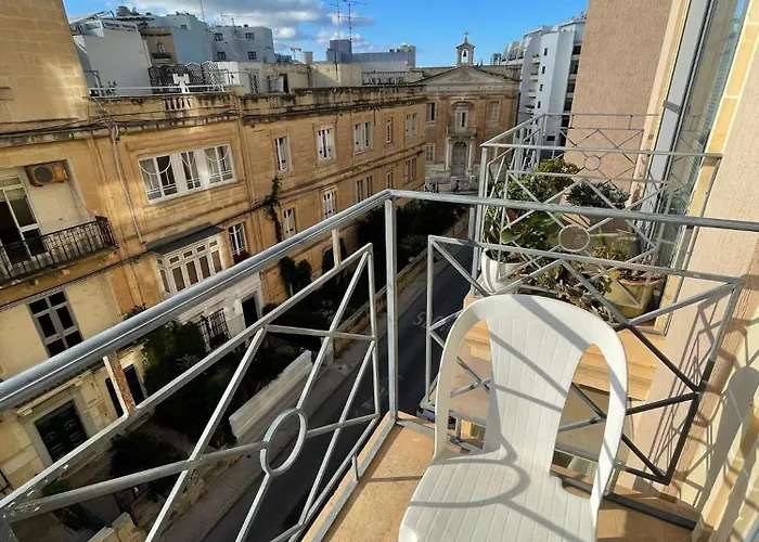 アパート Simons Minutes Away From Balluta Bay And St Julians