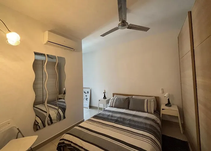 Simons Minutes Away From Balluta Bay And St Julians