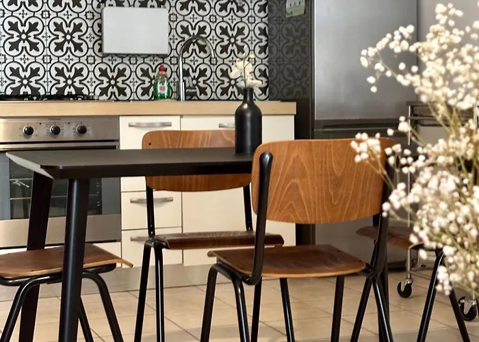 Simons Minutes Away From Balluta Bay And St Julians 斯利马