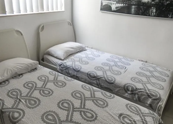 Simons Minutes Away From Balluta Bay And St Julians 公寓 *