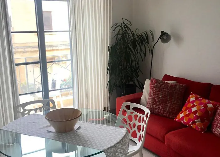 Simons Minutes Away From Balluta Bay And St Julians Apartman