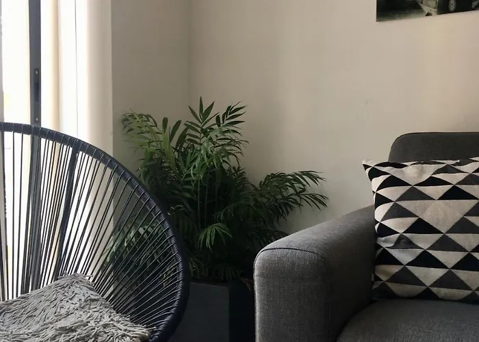 Simons Minutes Away From Balluta Bay And St Julians 斯利马