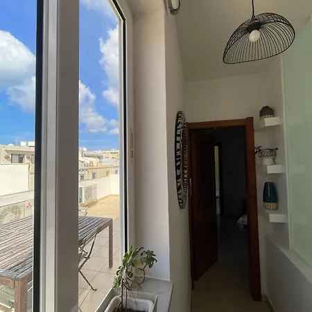 Simons Minutes Away From Balluta Bay And St Julians Sliema