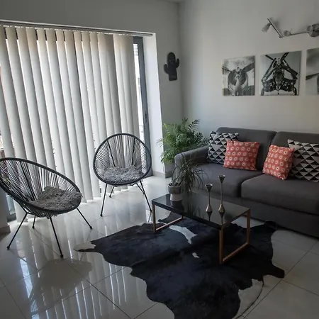 Apartman Simons Minutes Away From Balluta Bay And St Julians Sliema