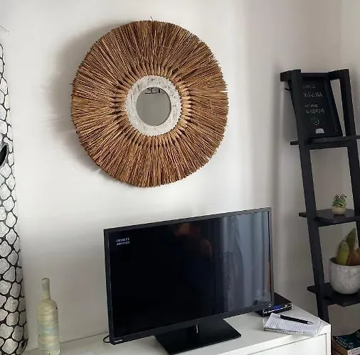 Simons Minutes Away From Balluta Bay And St Julians