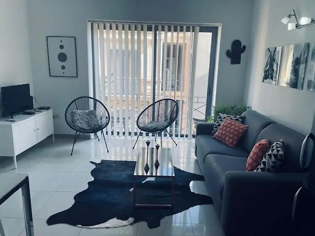 Appartement Simons Minutes Away From Balluta Bay And St Julians Sliema