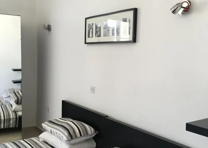 Simons Minutes Away From Balluta Bay And St Julians Appartement